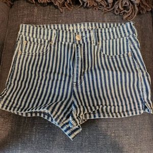American Eagle Hi-Rise Shortie